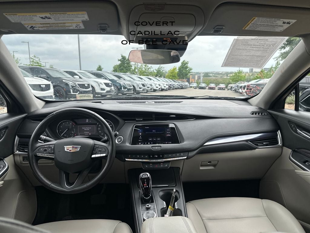 2023 Cadillac XT4 Luxury