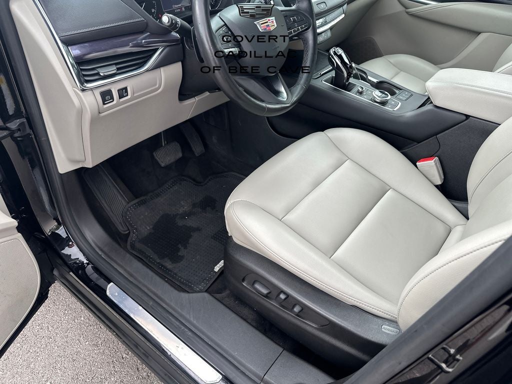 2023 Cadillac XT4 Luxury