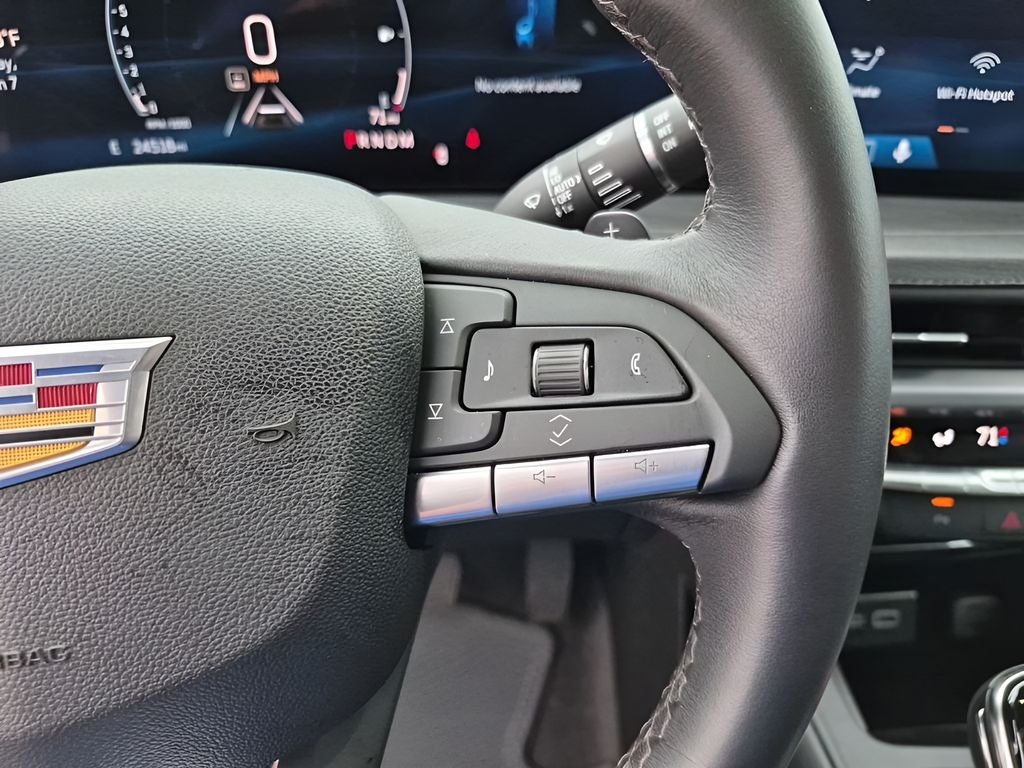 2025 Cadillac XT4 Premium Luxury