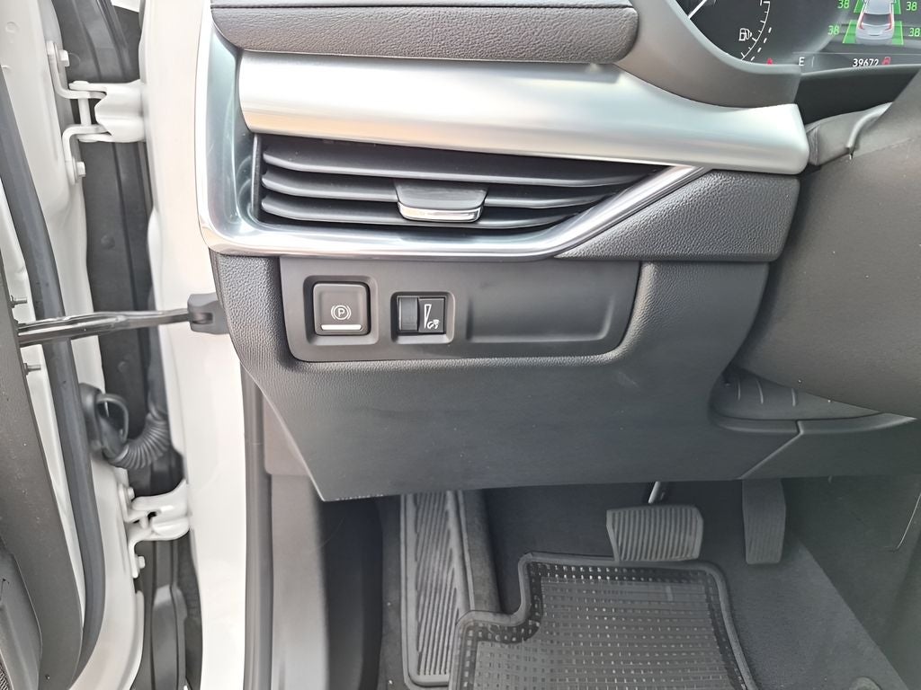 2021 Cadillac XT4 Premium Luxury