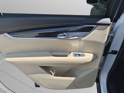 2017 Cadillac XT5 Base