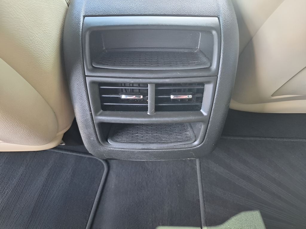 2017 Cadillac XT5 Base