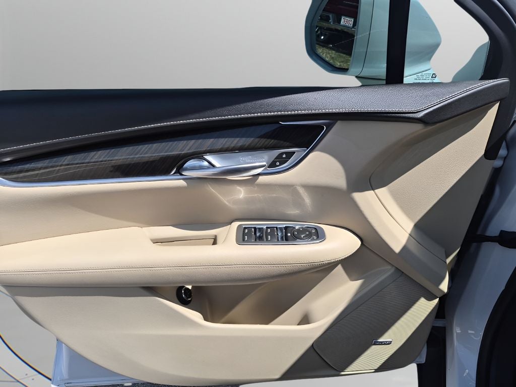 2017 Cadillac XT5 Base