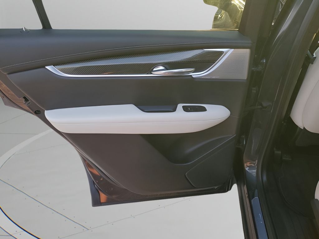 2022 Cadillac XT6 Sport