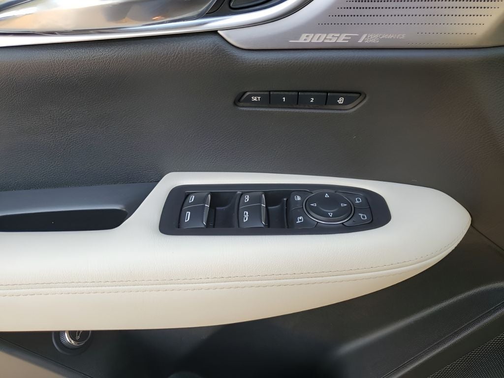 2022 Cadillac XT6 Sport