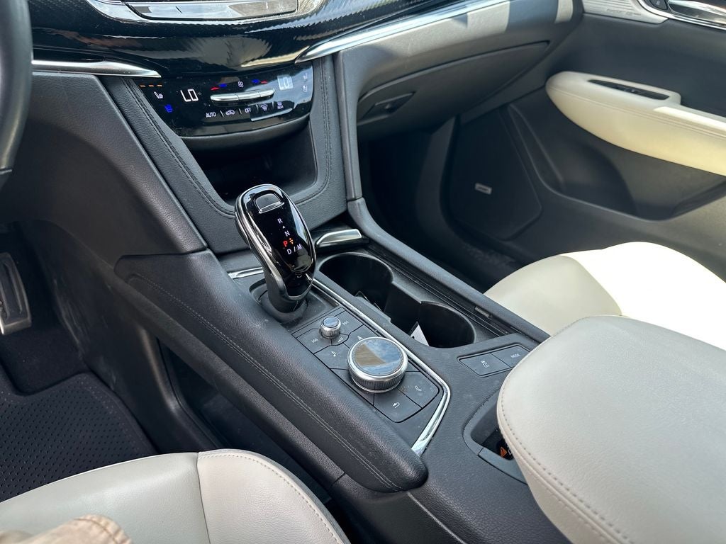 2025 Cadillac XT6 Sport
