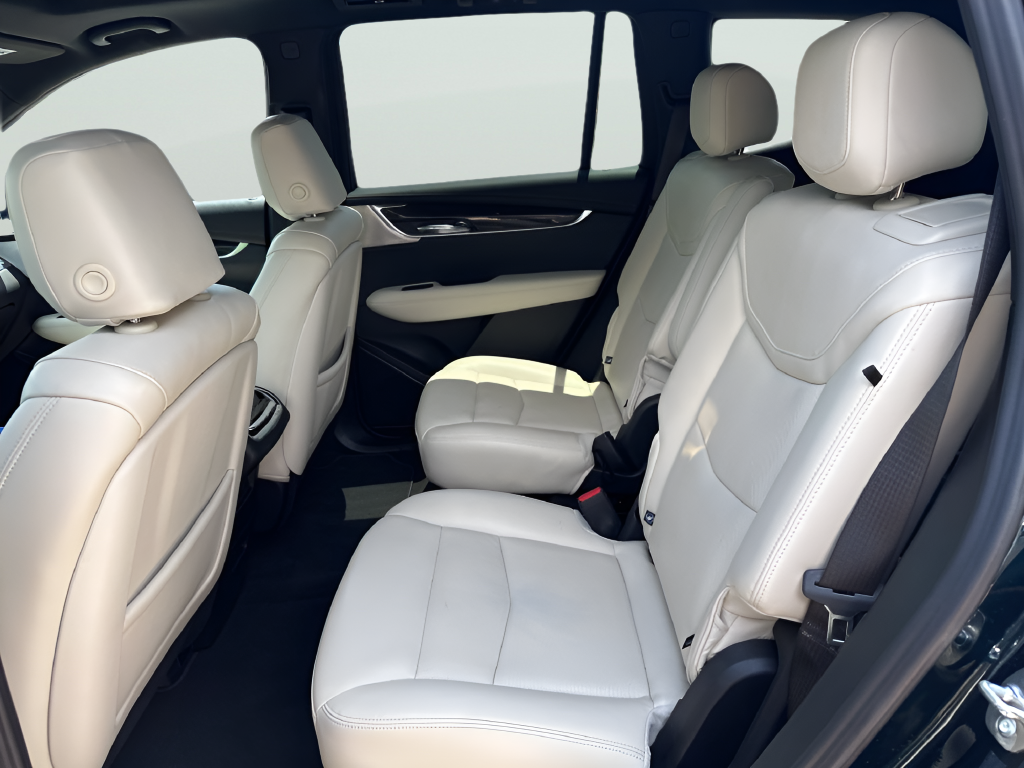 2025 Cadillac XT6 Sport
