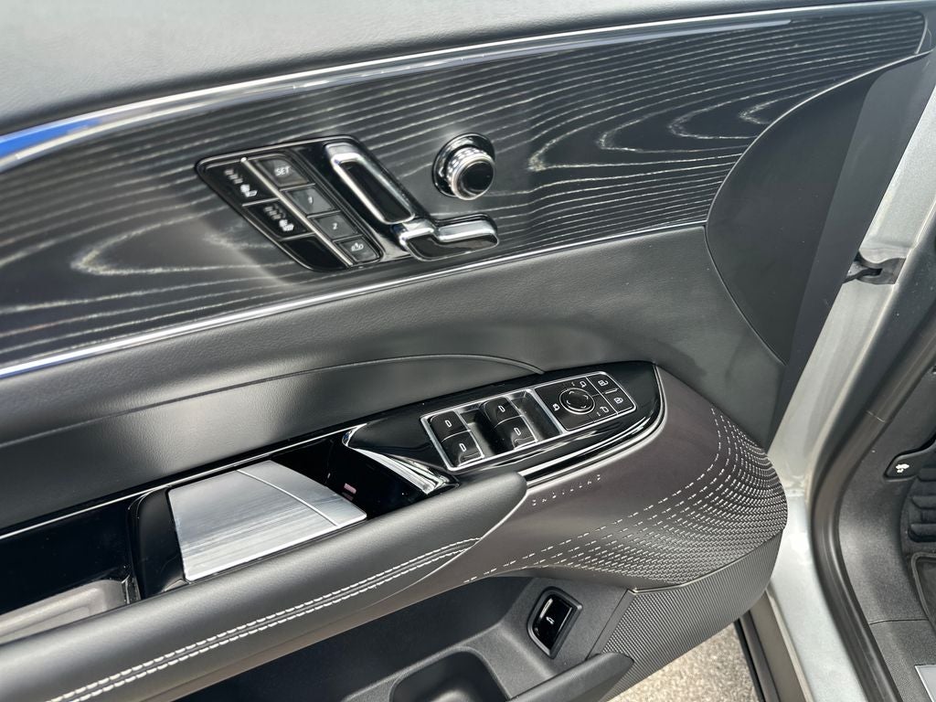 2024 Cadillac LYRIQ Sport