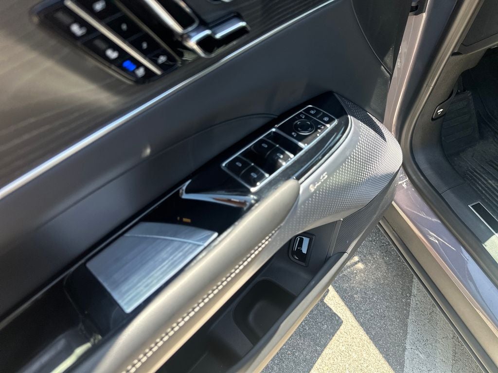 2025 Cadillac LYRIQ Luxury