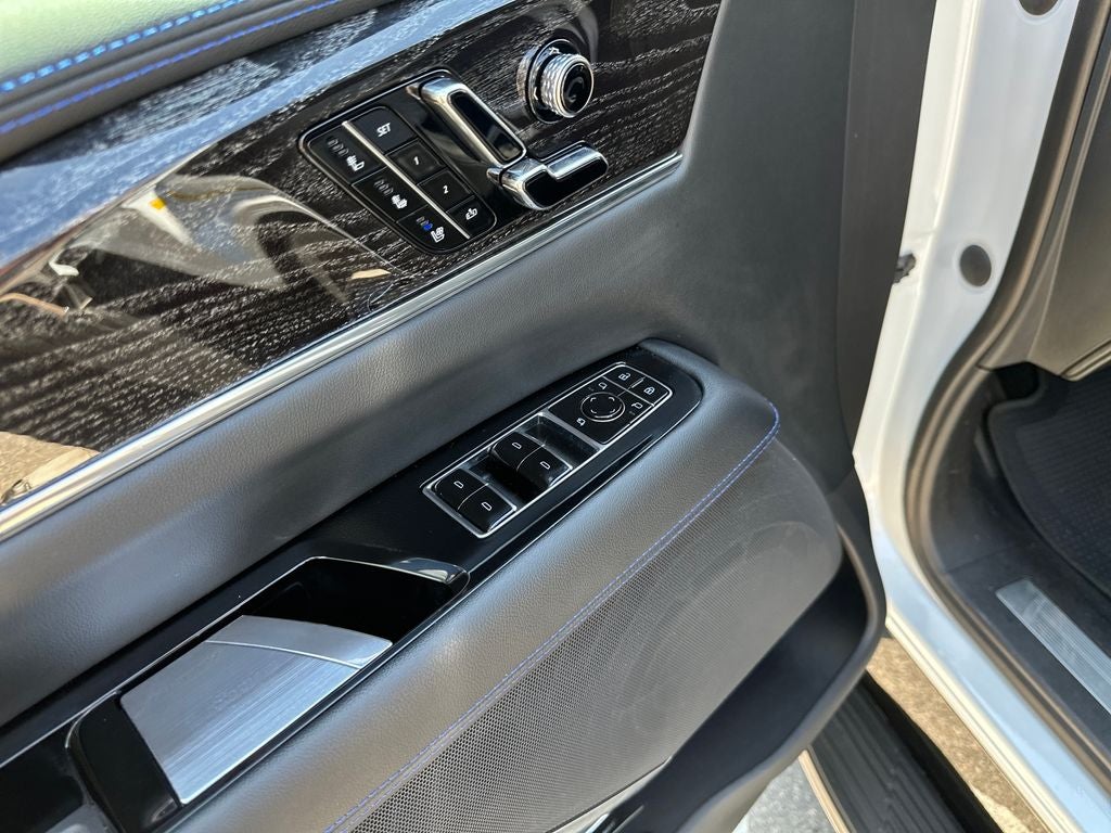 2026 Cadillac ESCALADE IQL Luxury