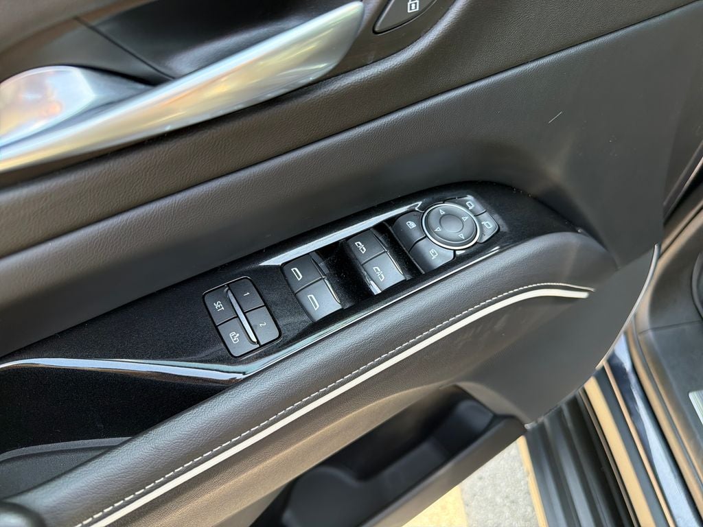 2023 Cadillac Escalade ESV Premium