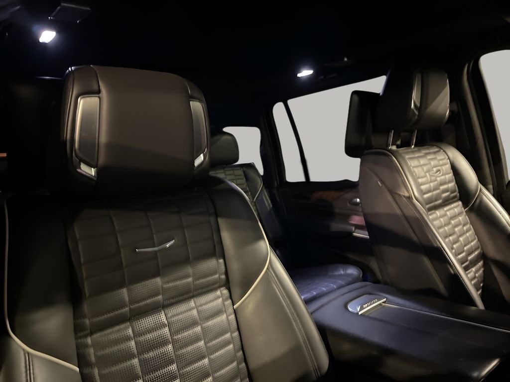 2023 Cadillac Escalade ESV Premium Luxury Platinum