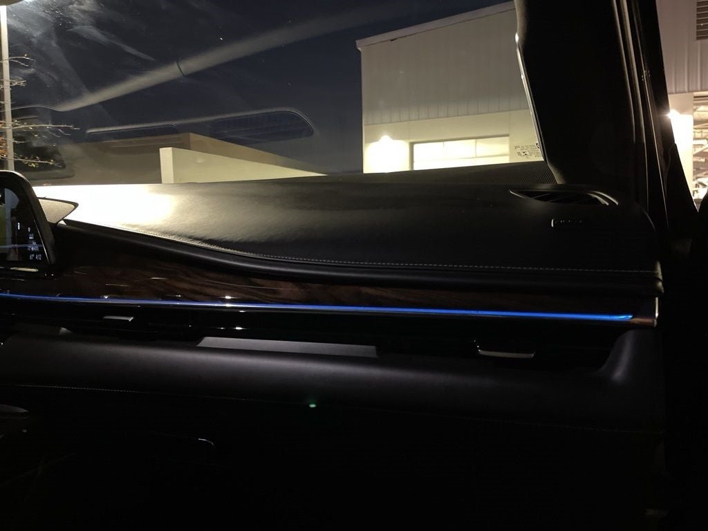 2023 Cadillac Escalade ESV Premium Luxury Platinum