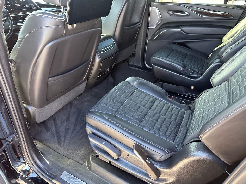 2023 Cadillac Escalade ESV Premium Luxury Platinum