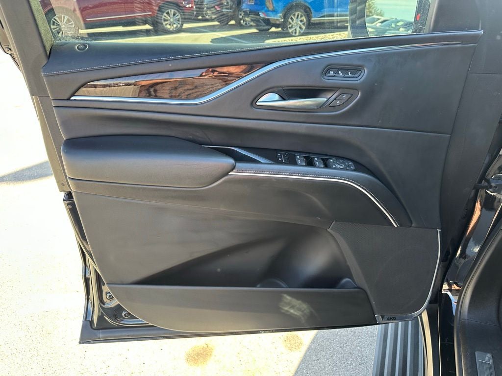 2023 Cadillac Escalade ESV Premium Luxury Platinum