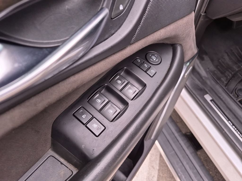 2018 Cadillac Escalade Platinum Edition