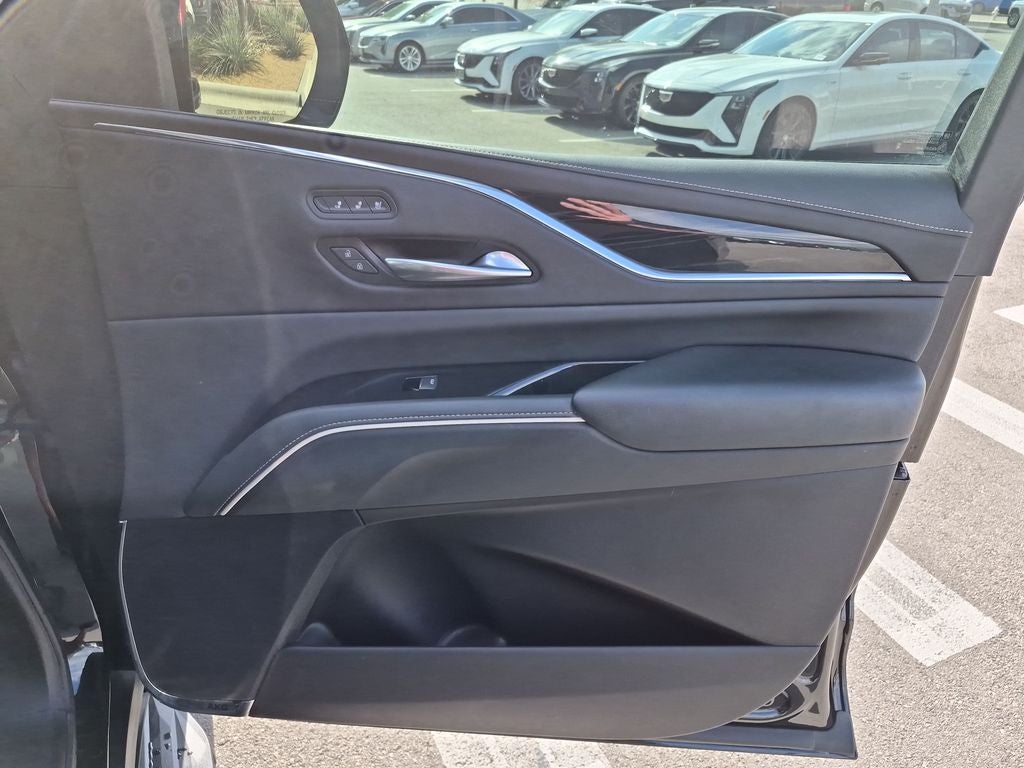 2024 Cadillac Escalade Sport