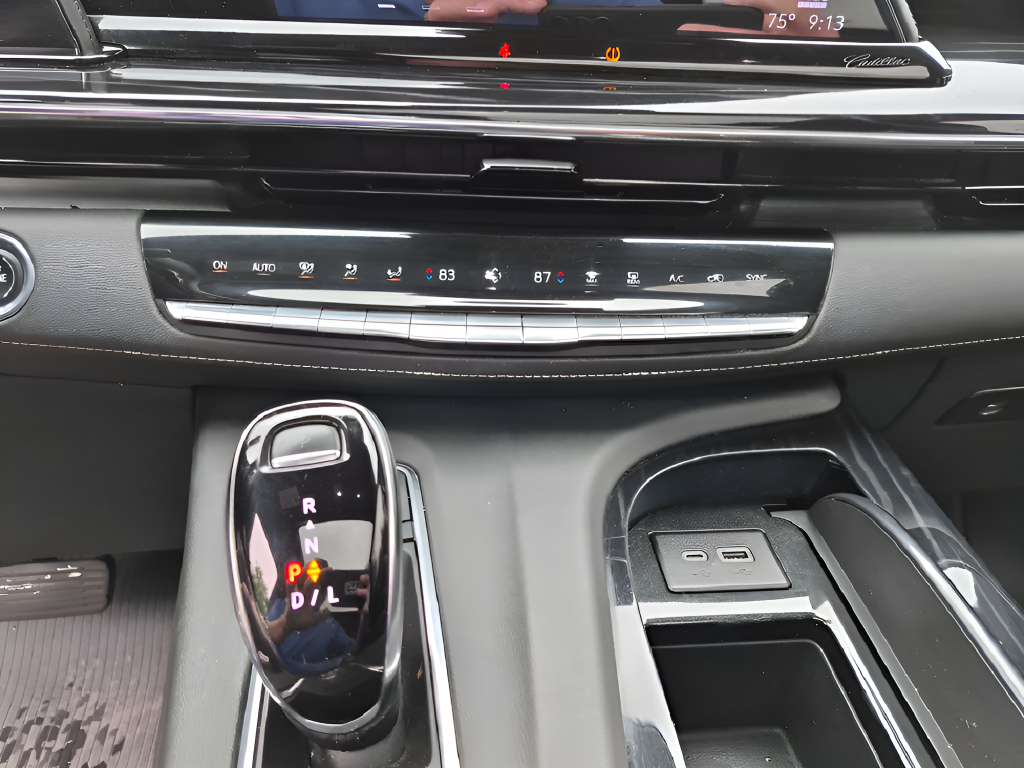2023 Cadillac Escalade Sport
