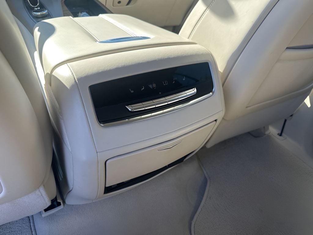 2022 Cadillac Escalade Sport Platinum