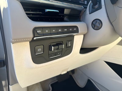 2022 Cadillac Escalade Sport Platinum