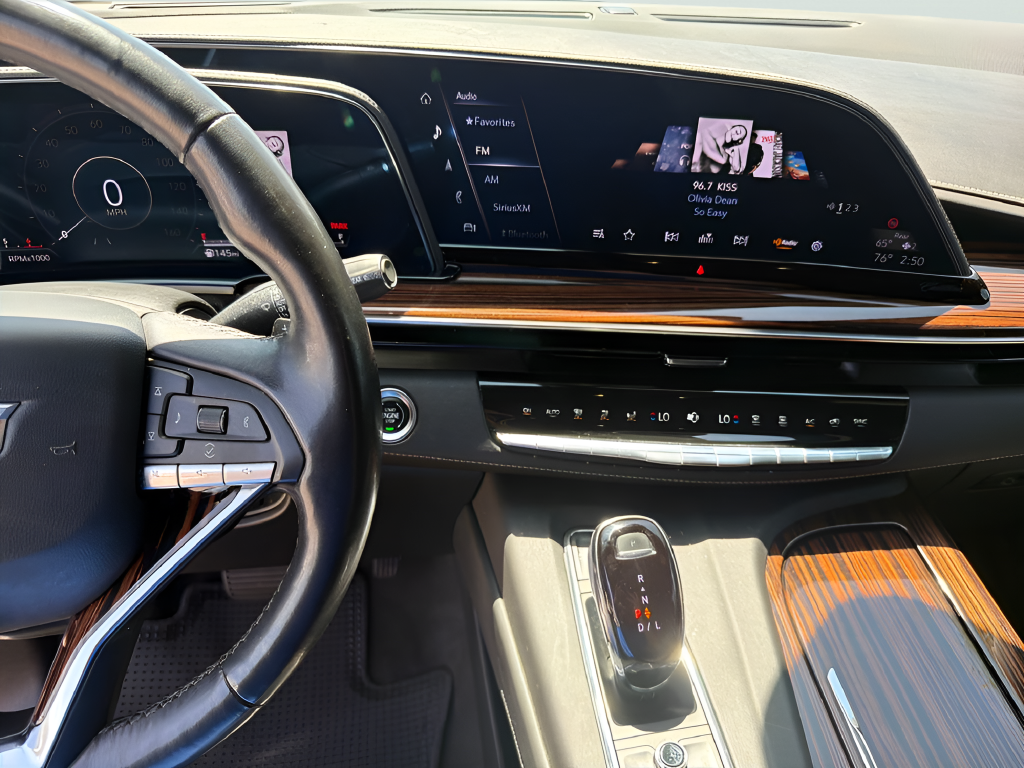 2022 Cadillac Escalade ESV Premium
