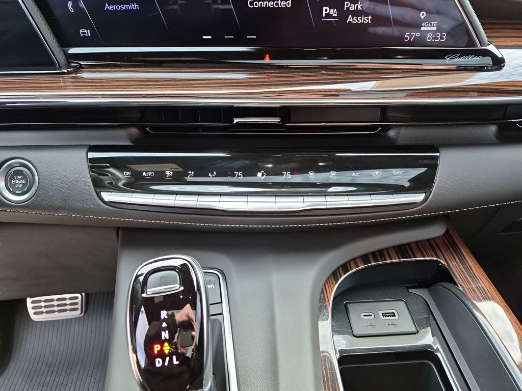 2024 Cadillac Escalade ESV Premium