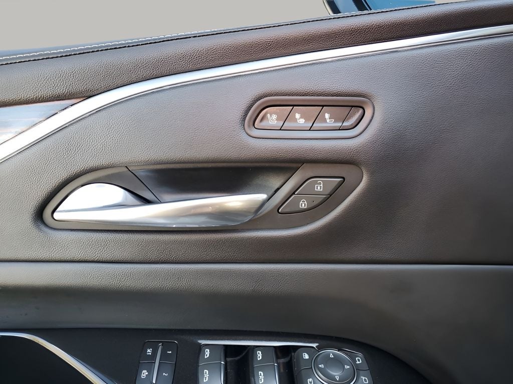 2022 Cadillac Escalade ESV Premium