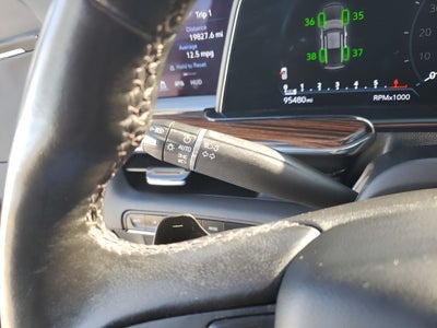 2022 Cadillac Escalade ESV Premium