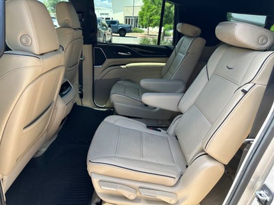 2023 Cadillac Escalade ESV Premium