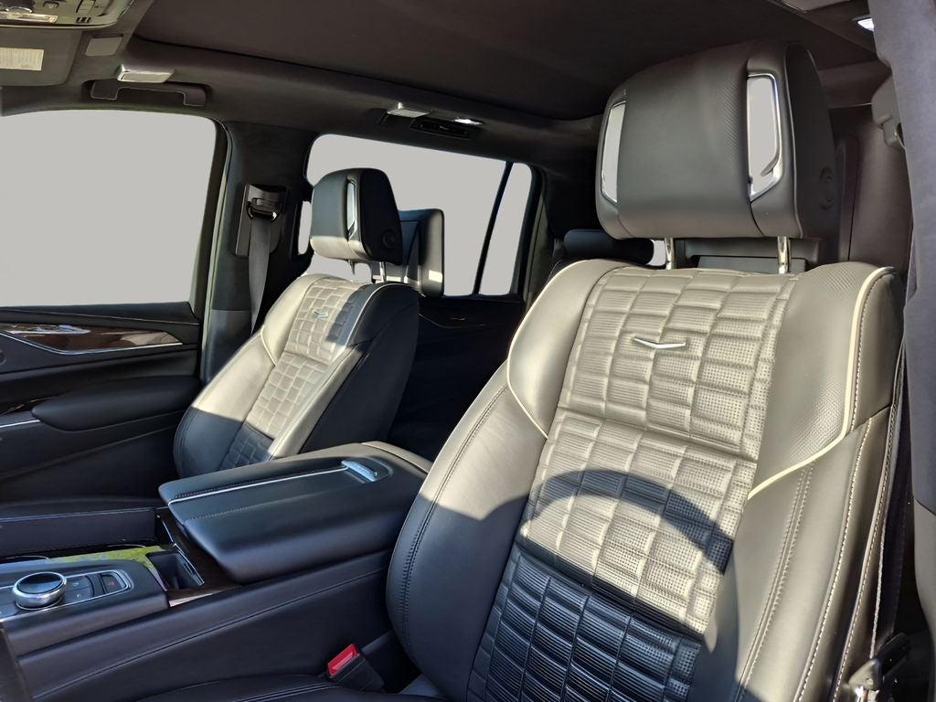 2023 Cadillac Escalade ESV Sport Platinum