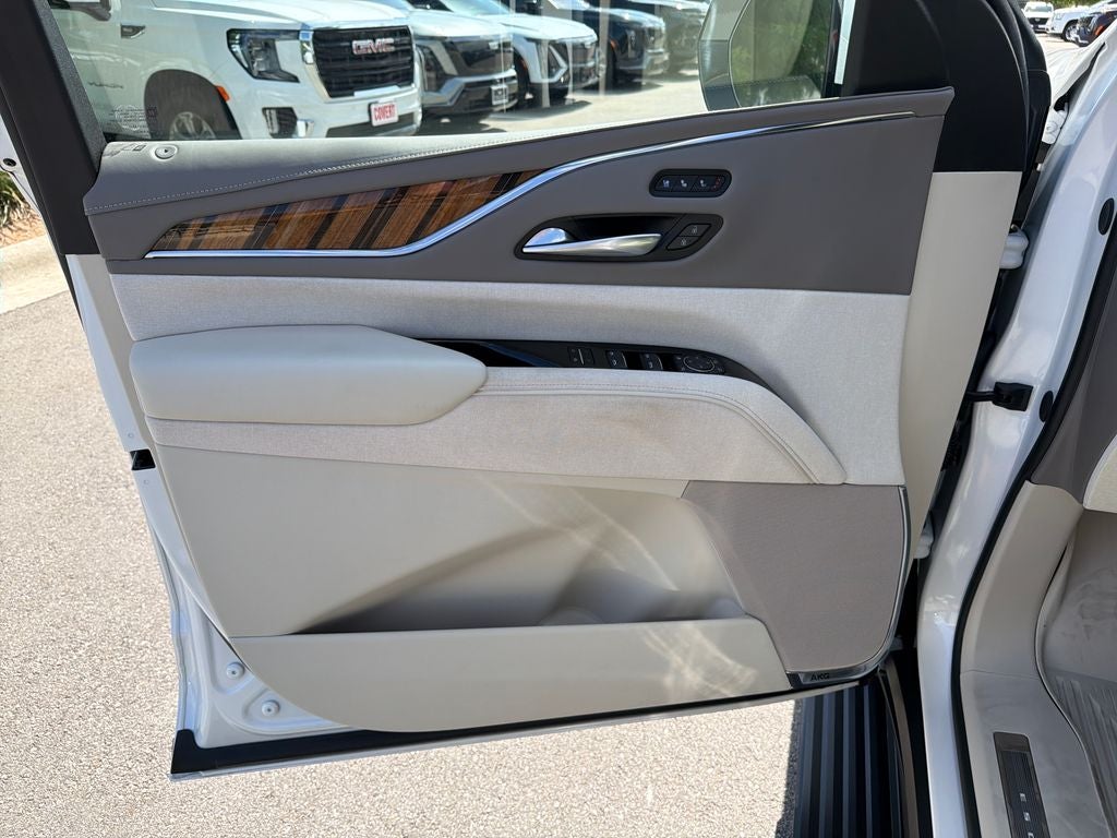 2024 Cadillac Escalade ESV Sport Platinum