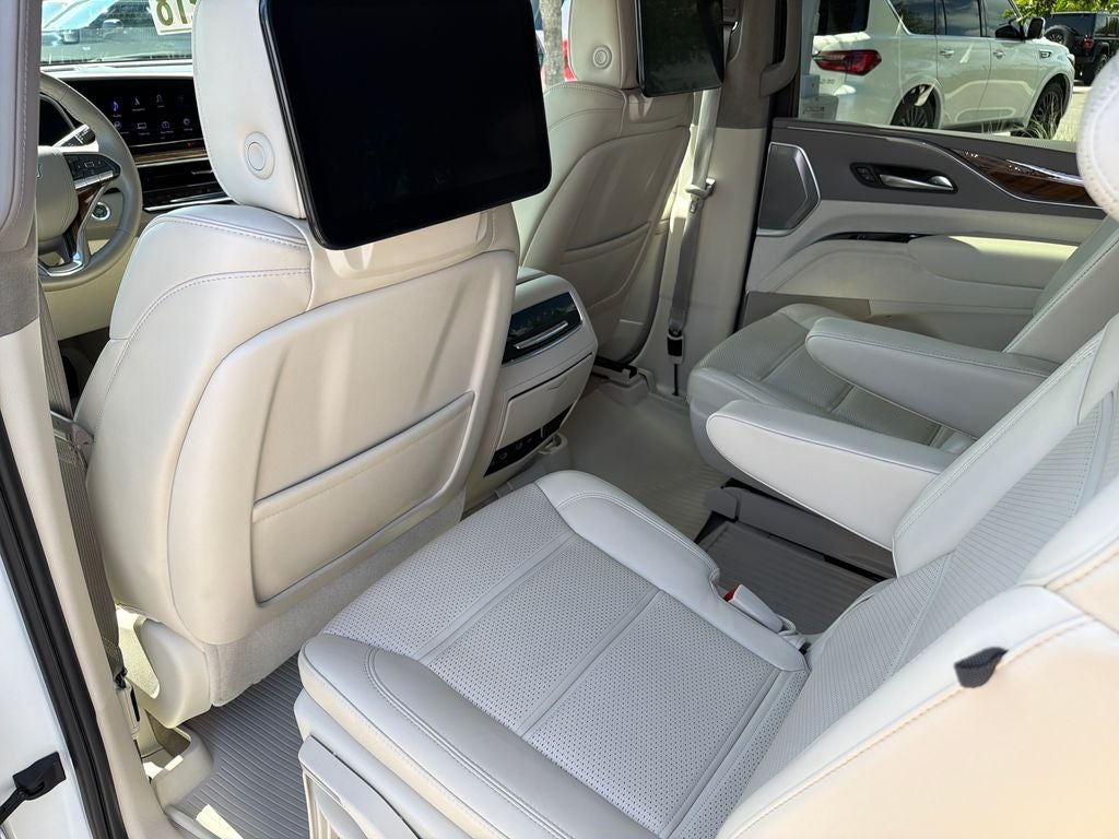 2024 Cadillac Escalade ESV Sport Platinum