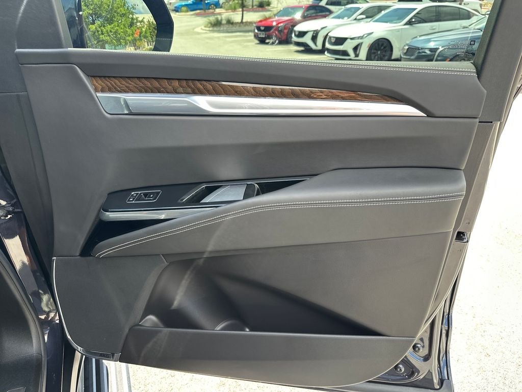 2025 Cadillac Escalade Sport Platinum