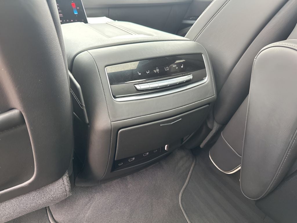 2025 Cadillac Escalade Premium Luxury