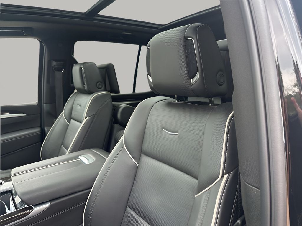 2025 Cadillac Escalade Premium Luxury