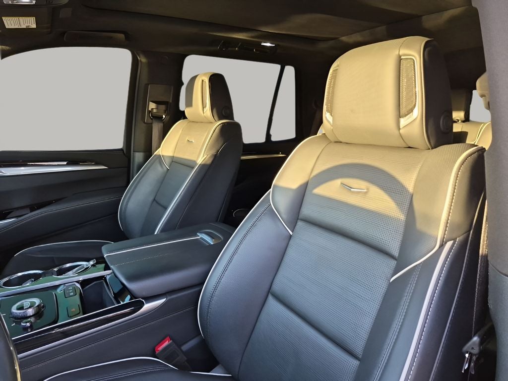 2025 Cadillac Escalade Sport