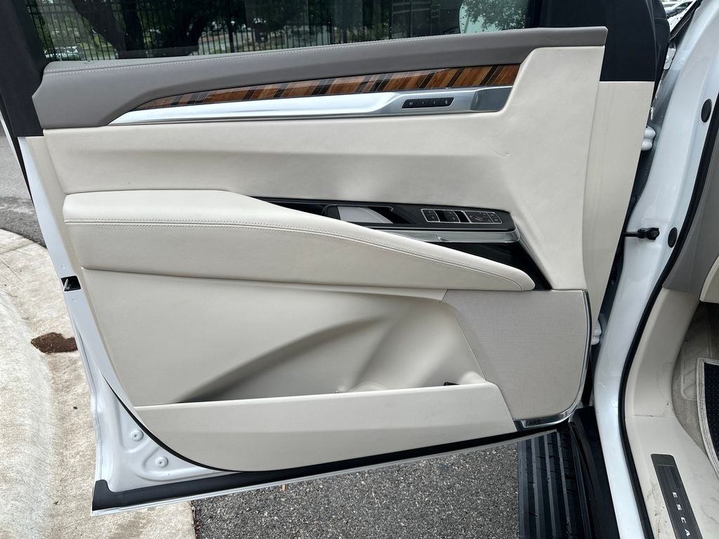 2025 Cadillac Escalade Sport Platinum