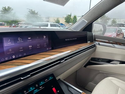 2025 Cadillac Escalade Sport Platinum