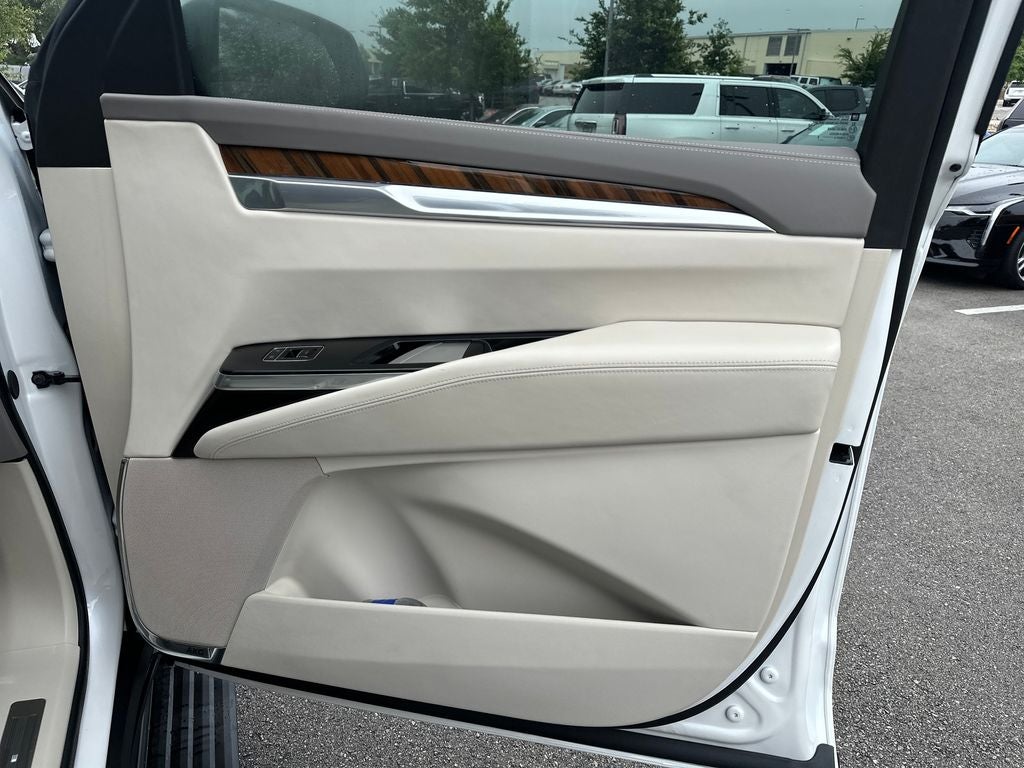 2025 Cadillac Escalade Sport Platinum