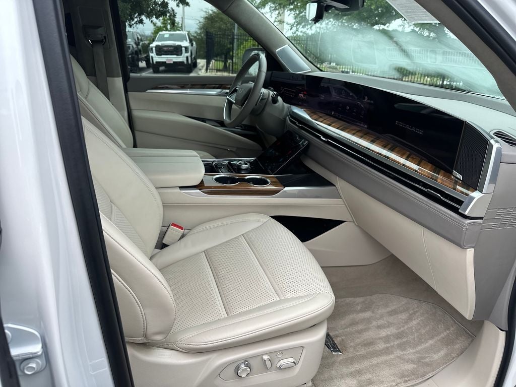 2025 Cadillac Escalade Sport Platinum