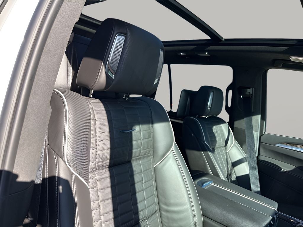 2025 Cadillac Escalade Sport Platinum