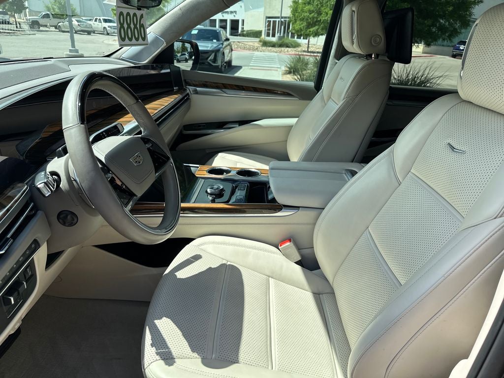 2025 Cadillac Escalade Sport Platinum