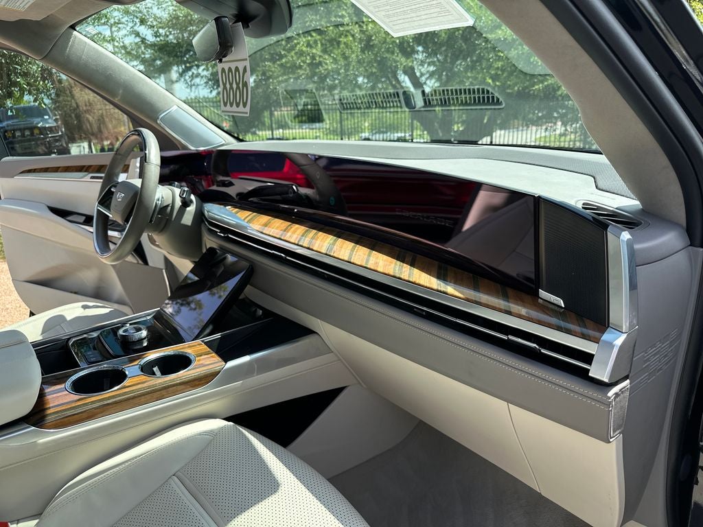 2025 Cadillac Escalade Sport Platinum