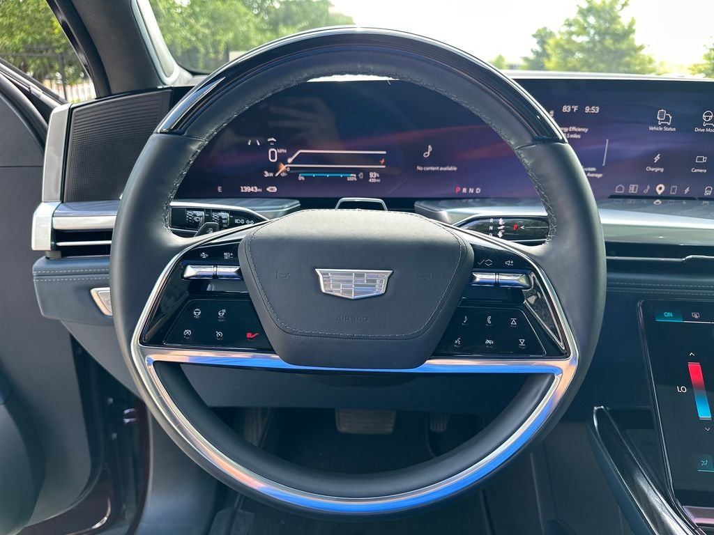 2025 Cadillac ESCALADE IQ Luxury 2