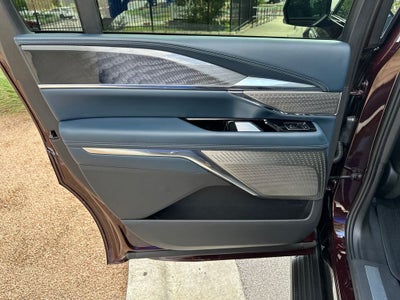 2025 Cadillac ESCALADE IQ Luxury 2