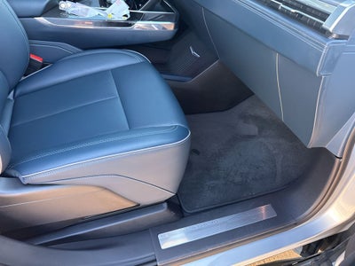 2025 Cadillac ESCALADE IQ Luxury 2