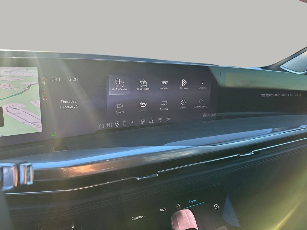 2025 Cadillac ESCALADE IQ Luxury 2