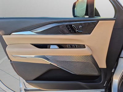 2025 Cadillac ESCALADE IQ Luxury 2