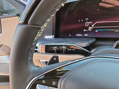 2025 Cadillac ESCALADE IQ Luxury 2