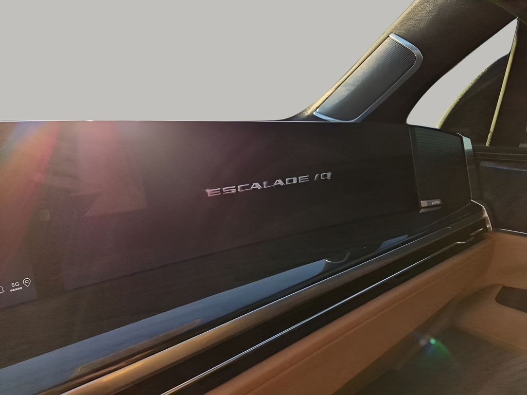 2025 Cadillac ESCALADE IQ Luxury 2